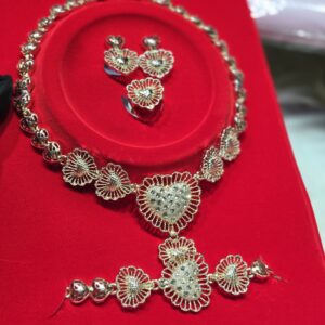 4-Piece Filigree Heart & Petal Statement Jewelry Set - Gold