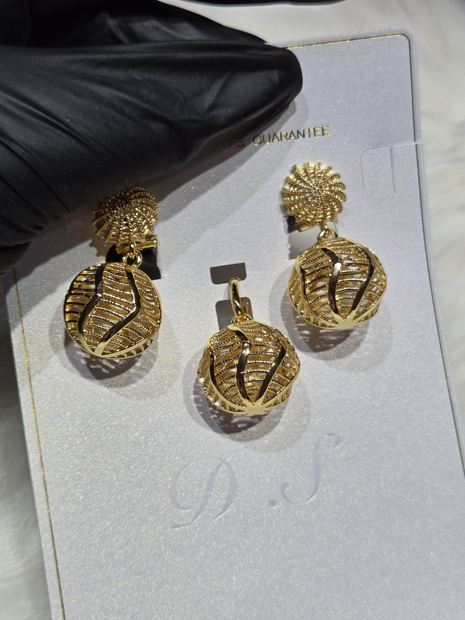 Dainty Crystal Bow Necklace & Stud Earring Set – Gold Finish - Image 3