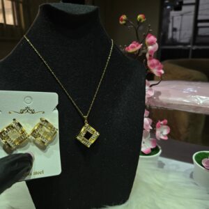 Alternative view of Square-Cut Clear Crystal Jewelry Set