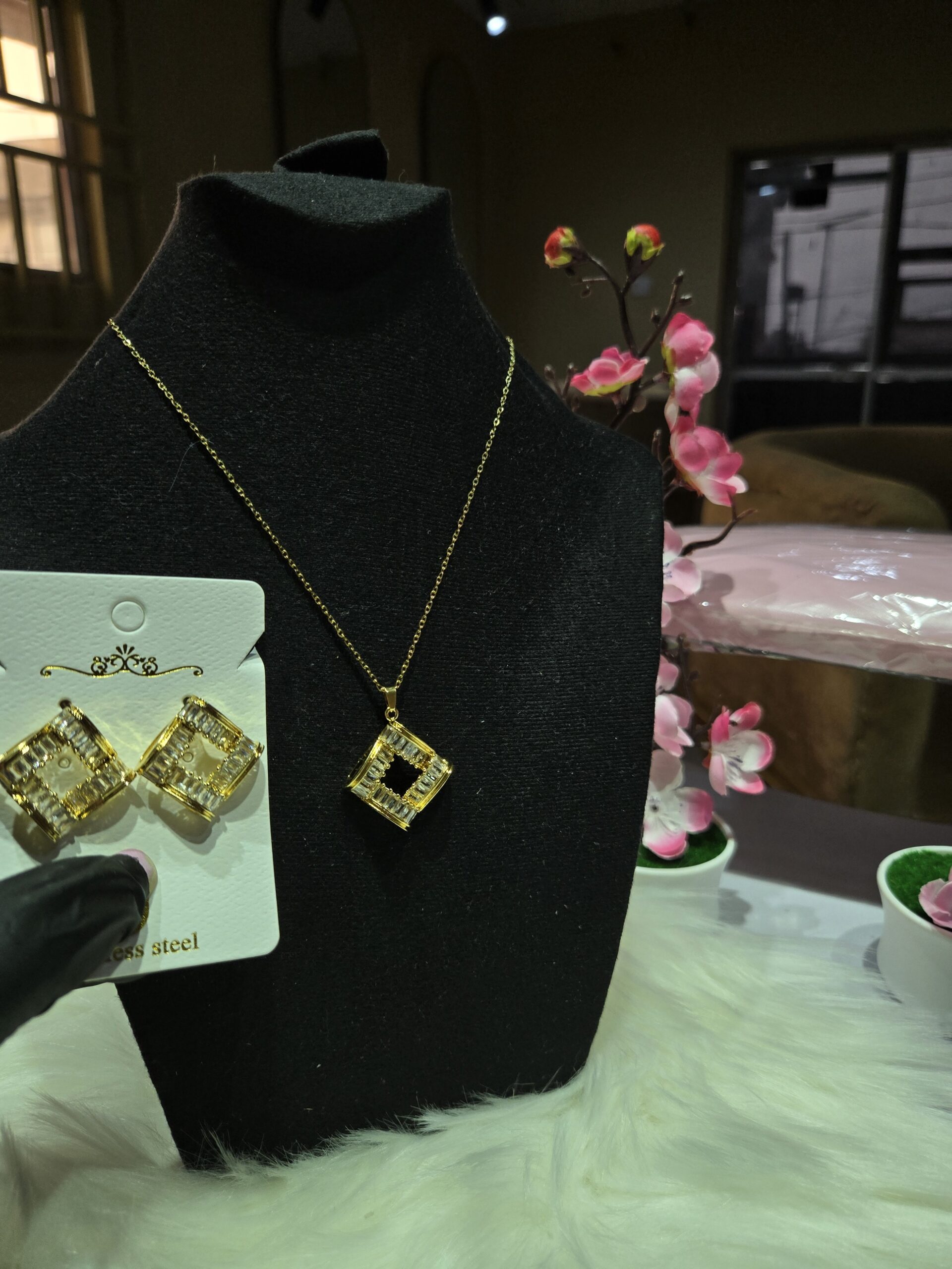 Square-Cut Clear Crystal Jewelry Set - Image 2