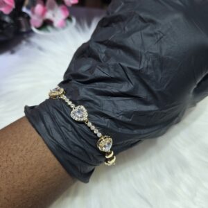 The "Amore" Heart Link Bracelet